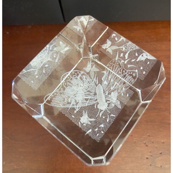 Butterflies CHIPPED 3D Laser Etched Crystal Glass Cube Paperweight 3”x 2”x2” PIC - Picture 5 of 7